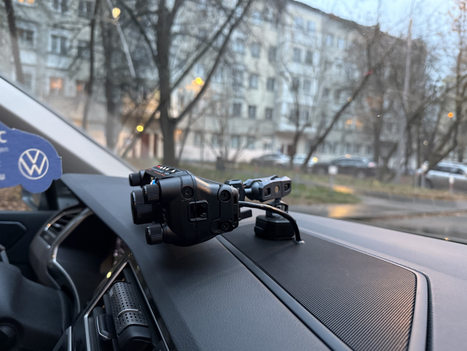 Вид сбоку — Volkswagen Tiguan (2G)