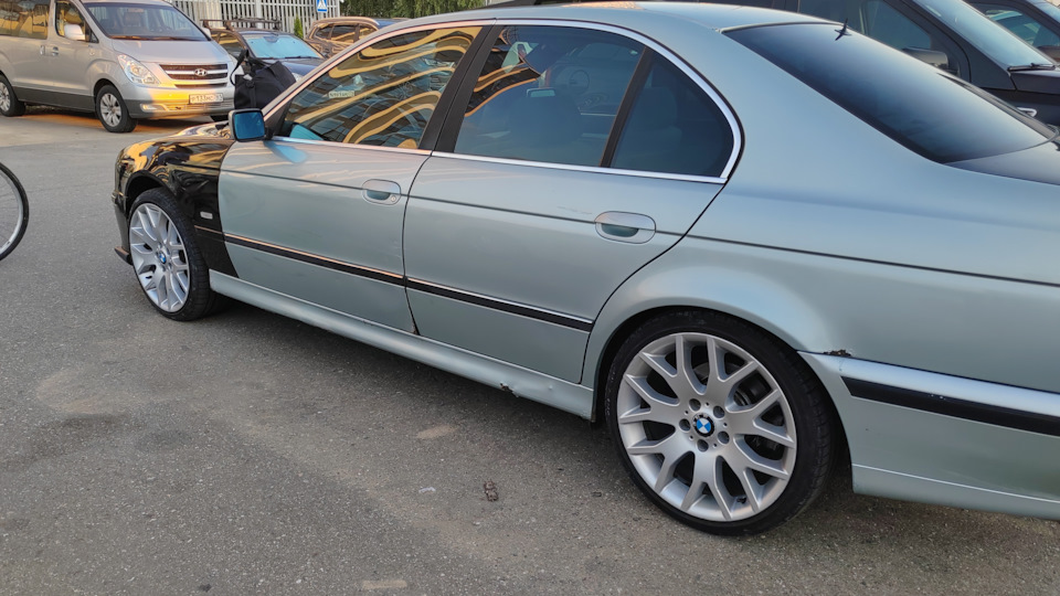 BMW 5 series GrandV8