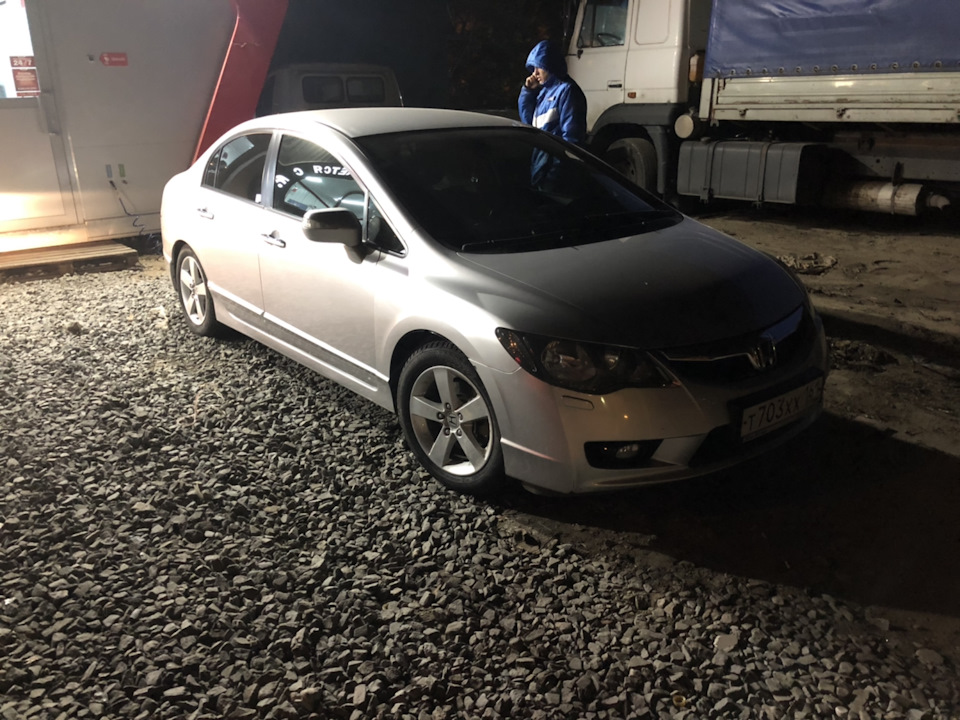 Фото в бортжурнале Honda Civic 4D (8G)