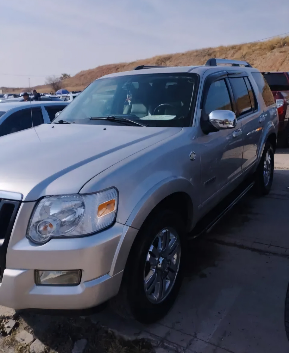 Фото в бортжурнале Ford Explorer (4G)