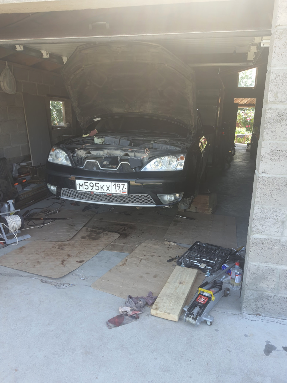 На пнях — Ford Mondeo III