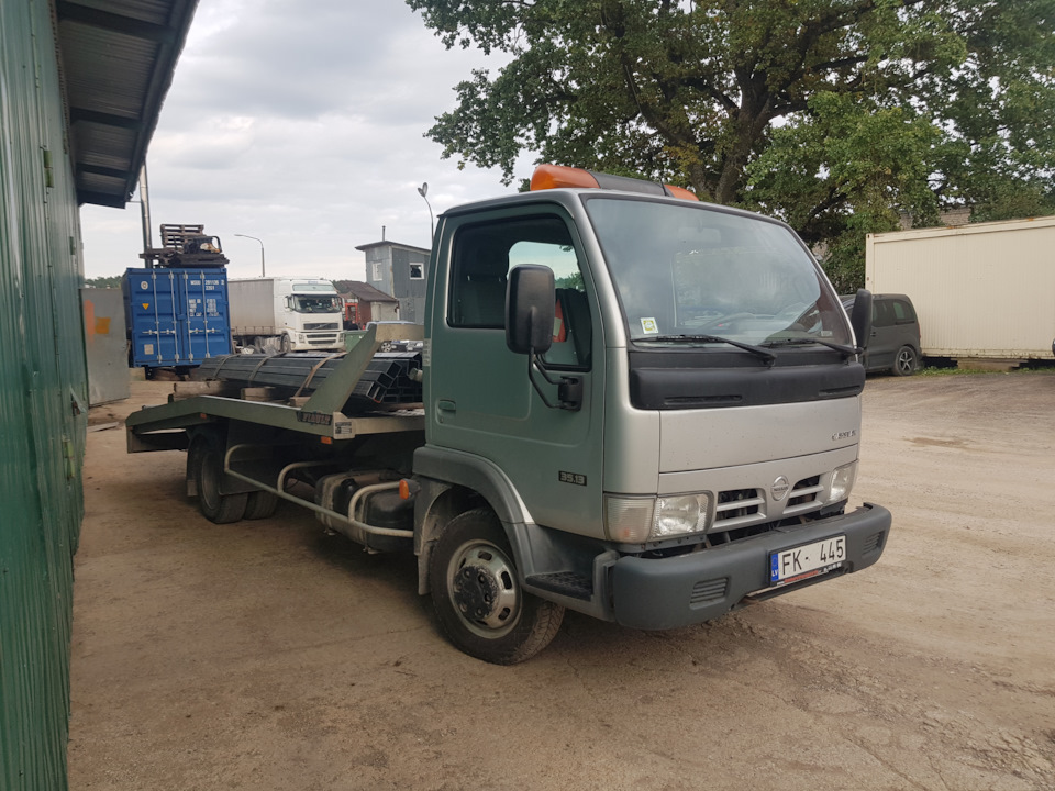 Фото в бортжурнале Nissan Cabstar
