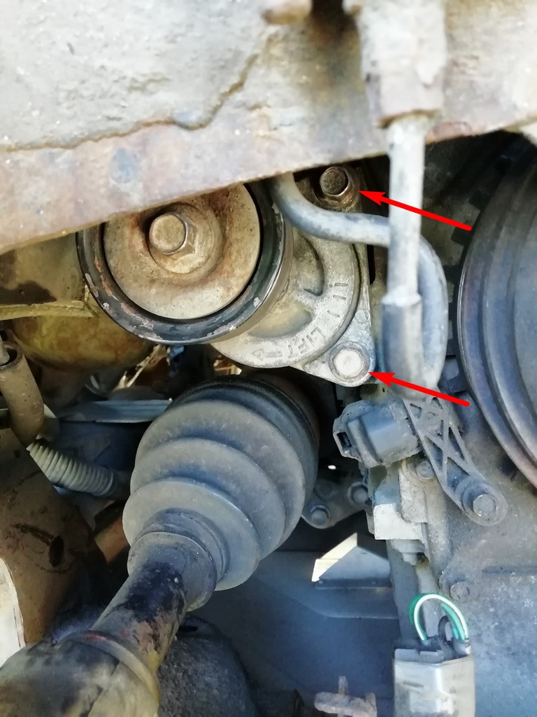 Откручиваем два болта натяжителя, снимаем — Mazda 6 (2G) GH