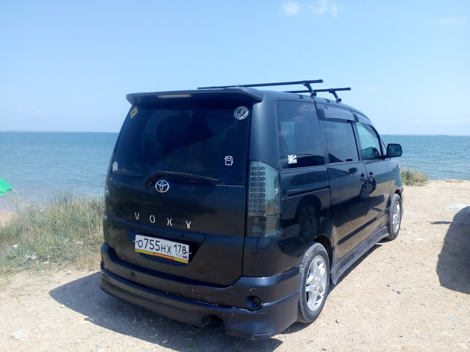 Фото в бортжурнале Toyota Voxy (1G). Запчасти на фото: HX178