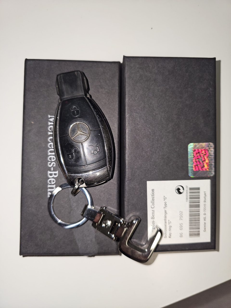 Артикул b66956502 — Mercedes-Benz C-Class (W204). Запчасти на фото: B66957502