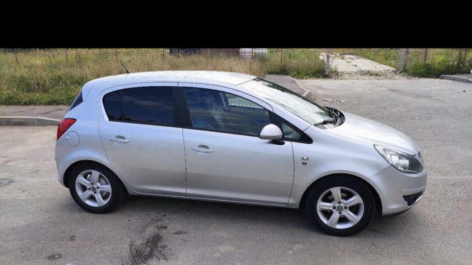 Opel Corsa 1,3dtj 111 jahre ecoflex
