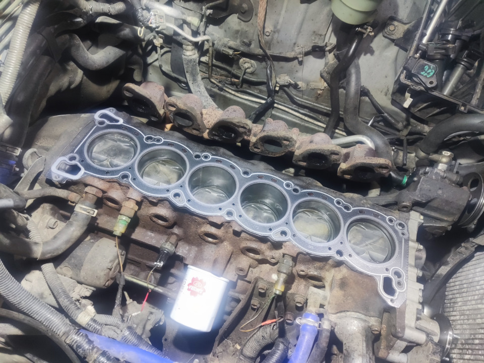 Фото в бортжурнале Nissan Laurel (C35)