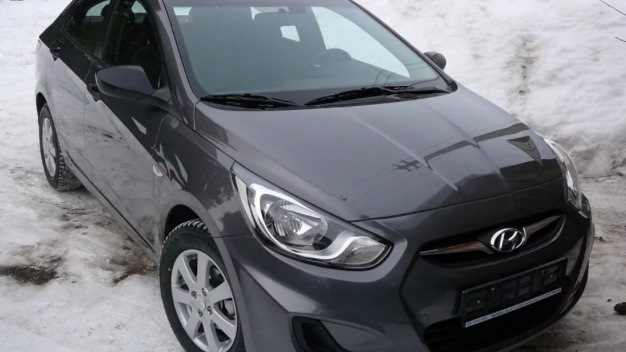 Hyundai Solaris Черно-серая ракета