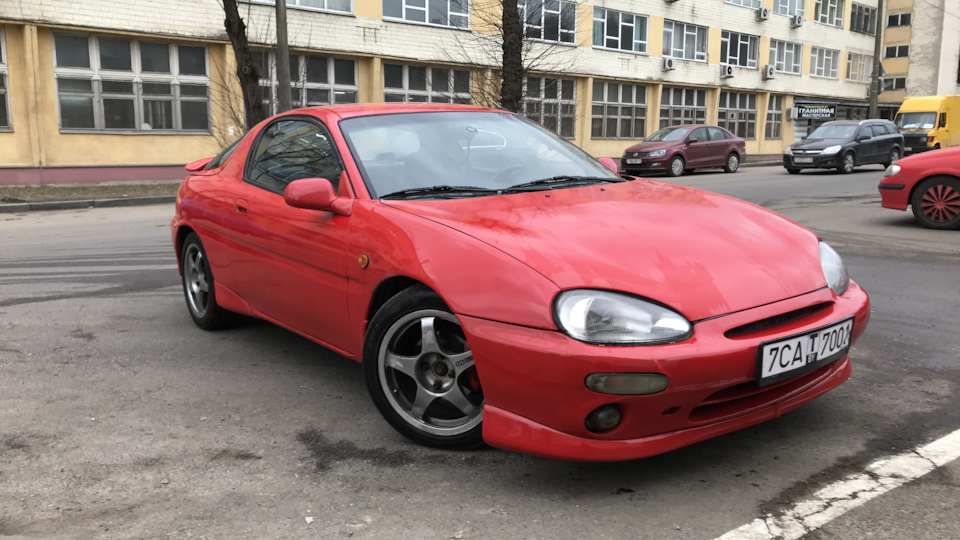 Mazda MX-3 Красная фурия