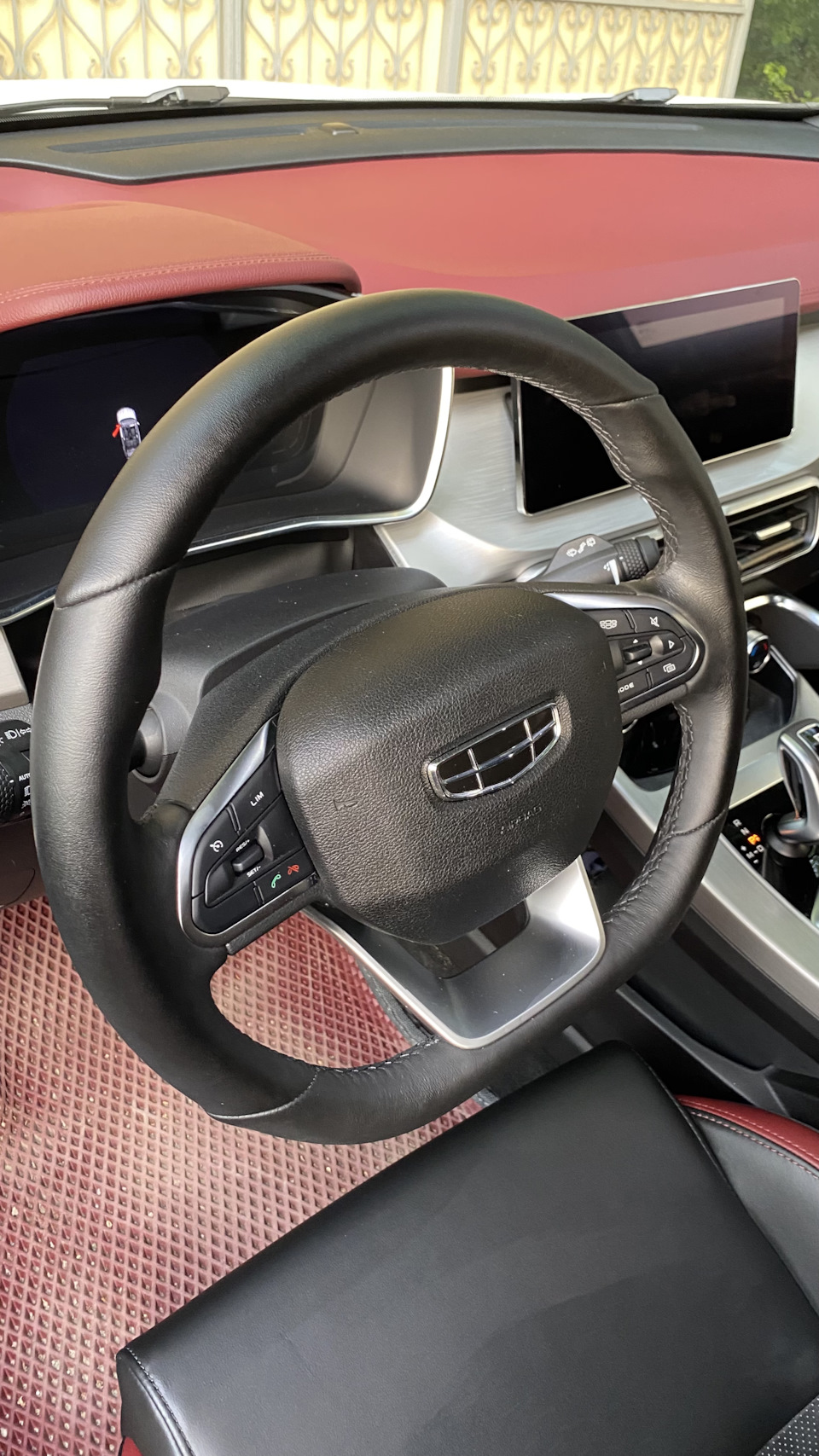 Фото в бортжурнале Geely Coolray (1G)