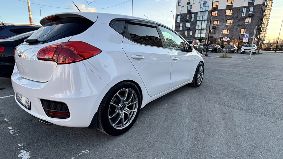 Фото в бортжурнале KIA Ceed (2G)
