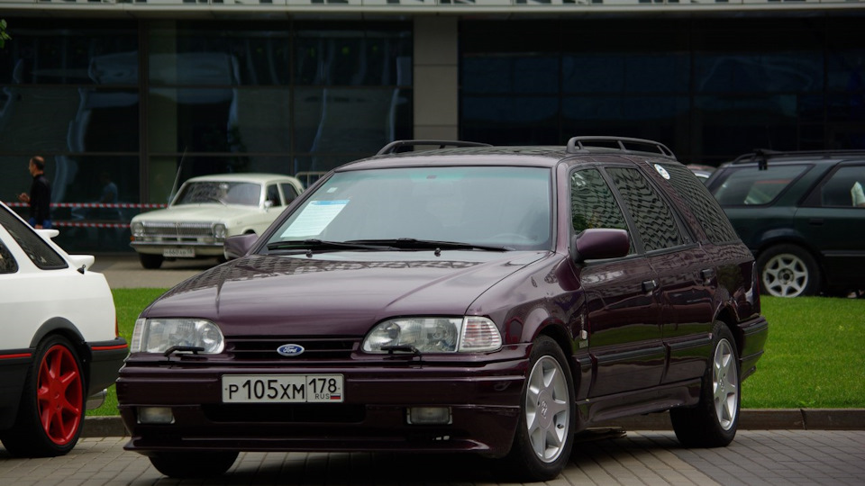 Ford Scorpio