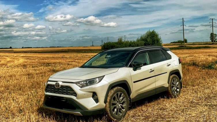 Toyota RAV4 Белый перламутр