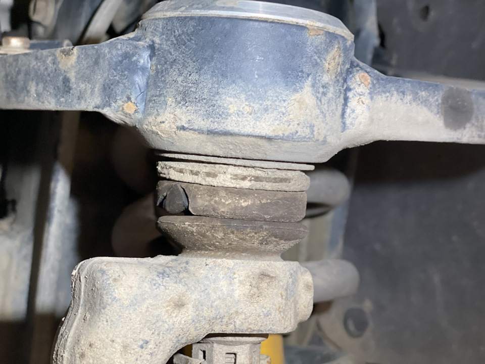 Фото в бортжурнале Toyota Land Cruiser 200
