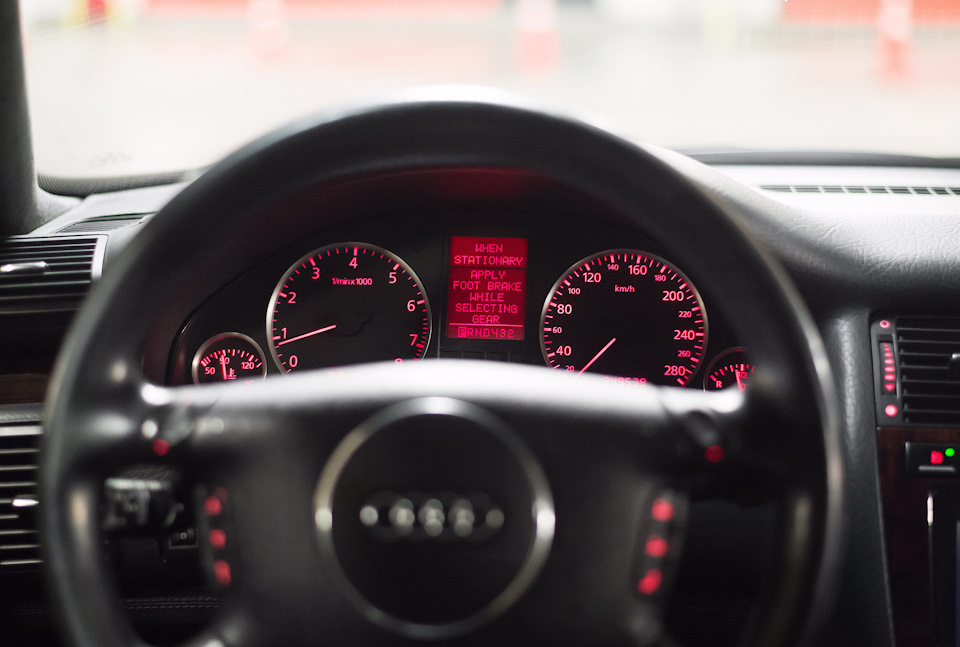 Фото в бортжурнале Audi A8 (D2)