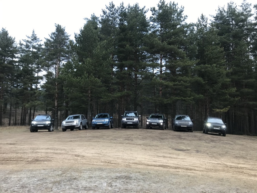 Четко по центру (получилось случайно) — Land Rover Discovery IV