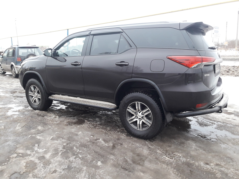Фото в бортжурнале Toyota Fortuner (2G)