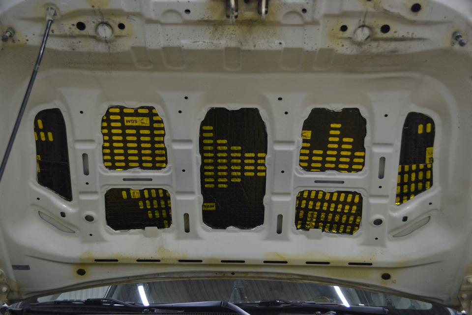 Капот — вибро — Mitsubishi Pajero Sport (3G)