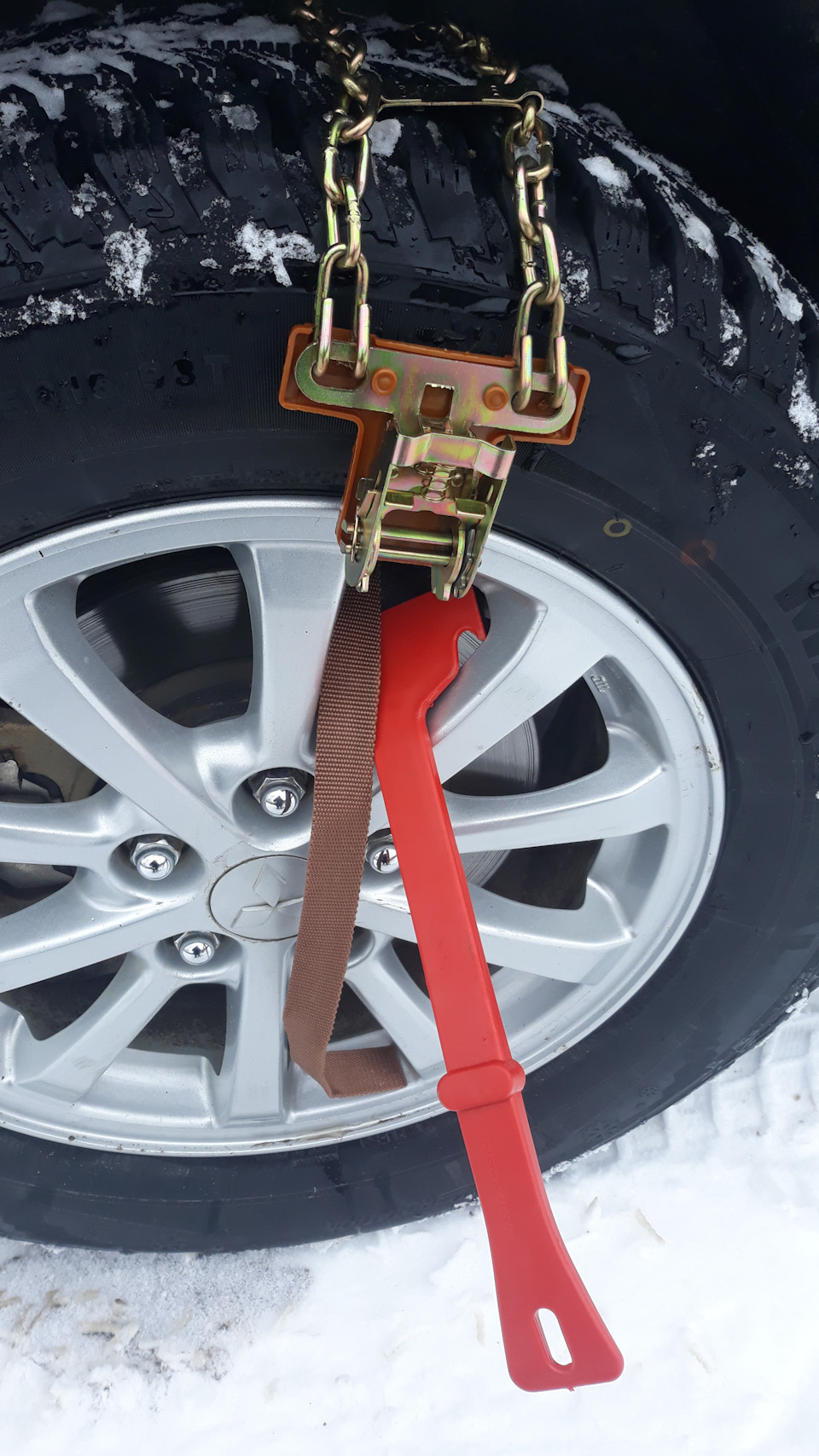Протягиваем ленту крючком через диск. — Mitsubishi ASX