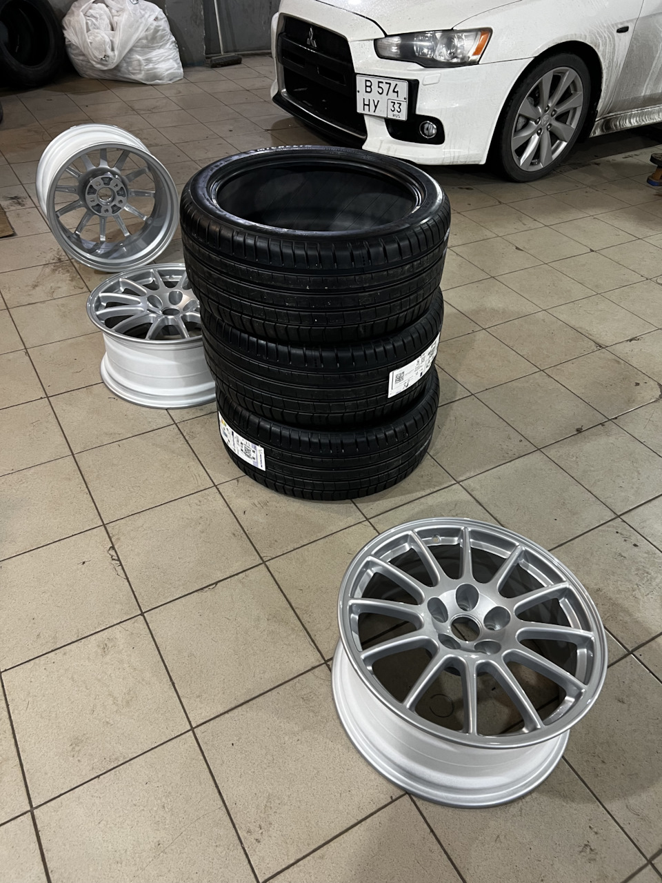 Шиномонтаж — Mitsubishi Lancer X