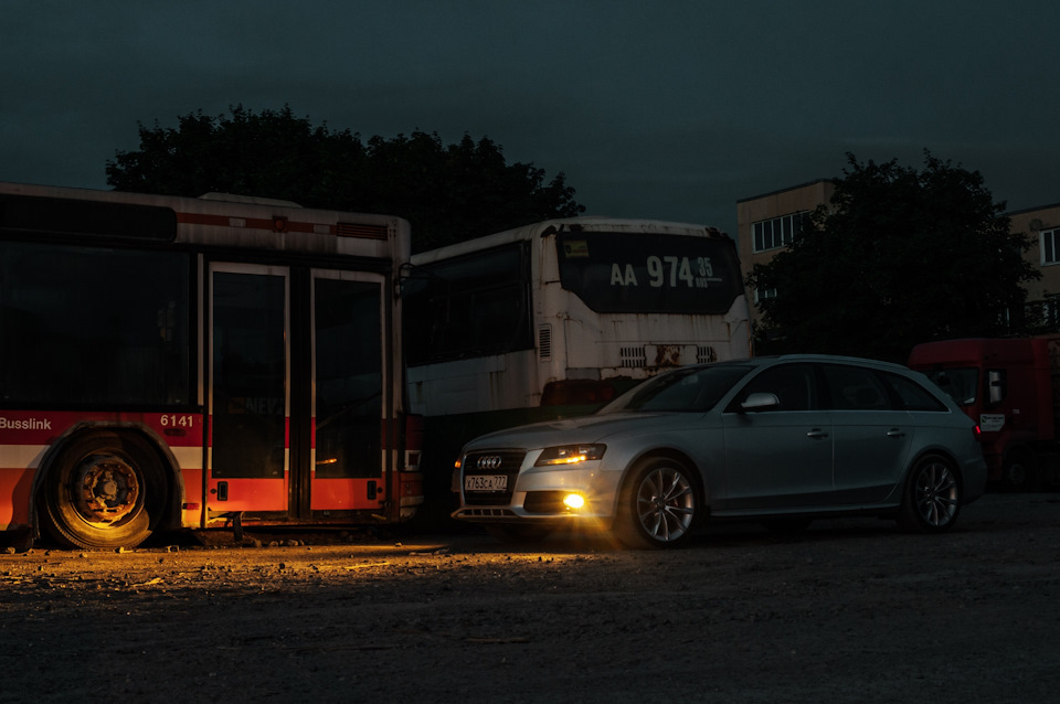 Фото в бортжурнале Audi A4 Avant (B8). Запчасти на фото: 1763020