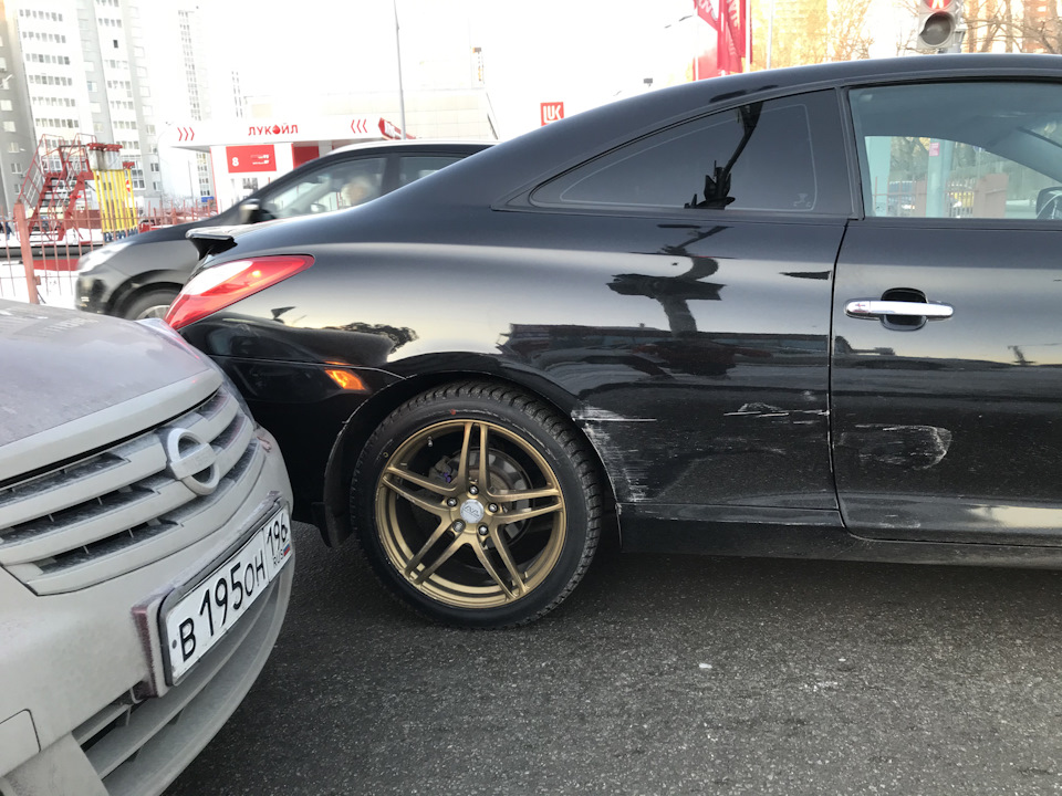 Фото в бортжурнале Toyota Solara II. Запчасти на фото: 8195041