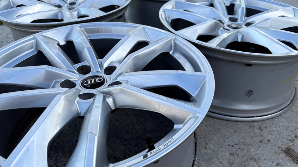 Фото в бортжурнале Audi A6 (C8)
