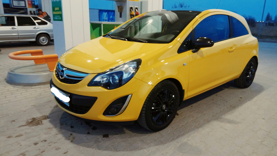 Opel Corsa Молния