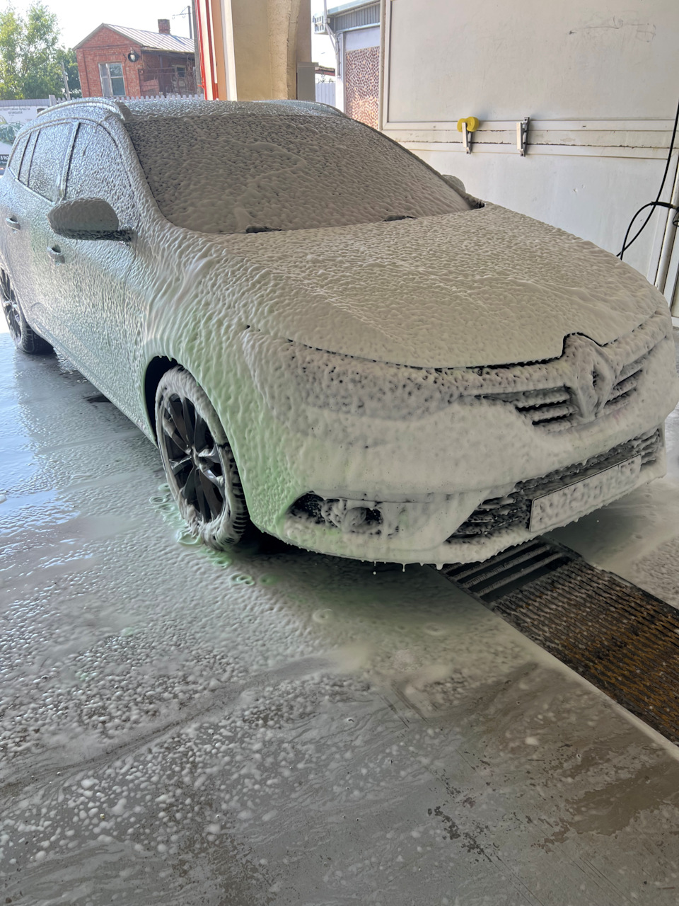 Фото в бортжурнале Renault Megane IV