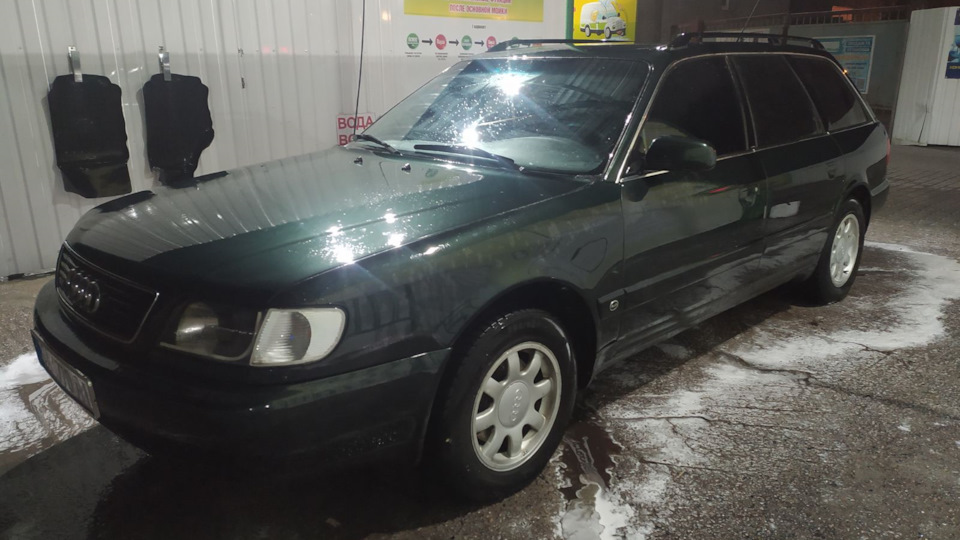 Audi A6 Avant quattro V6 2.6