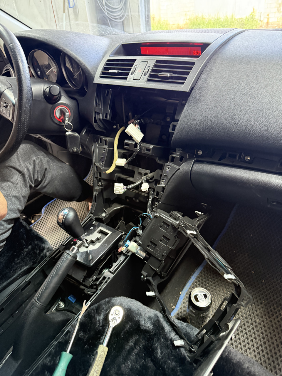 Поставил все таки mediabass — Mazda 6 (2G) GH бензин, 2 л, 2010
