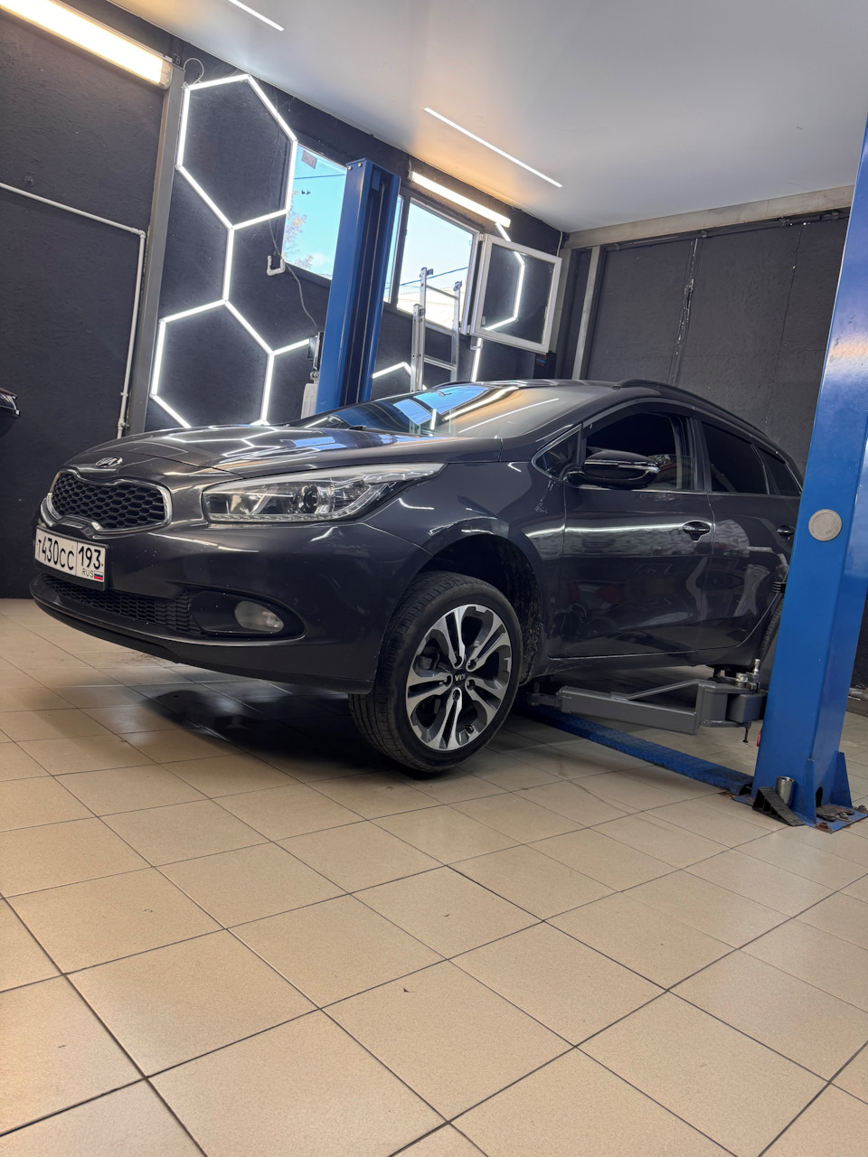 Фото в бортжурнале KIA Ceed SW (2G)