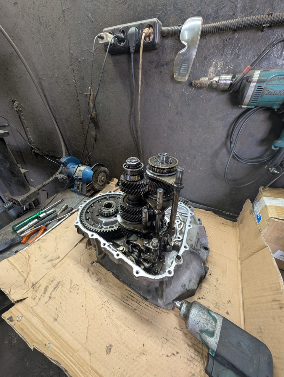 Примерили венец от старой блокировки и не смогли 3 раза закрыть корпус — Honda Civic Hatchback (6G)
