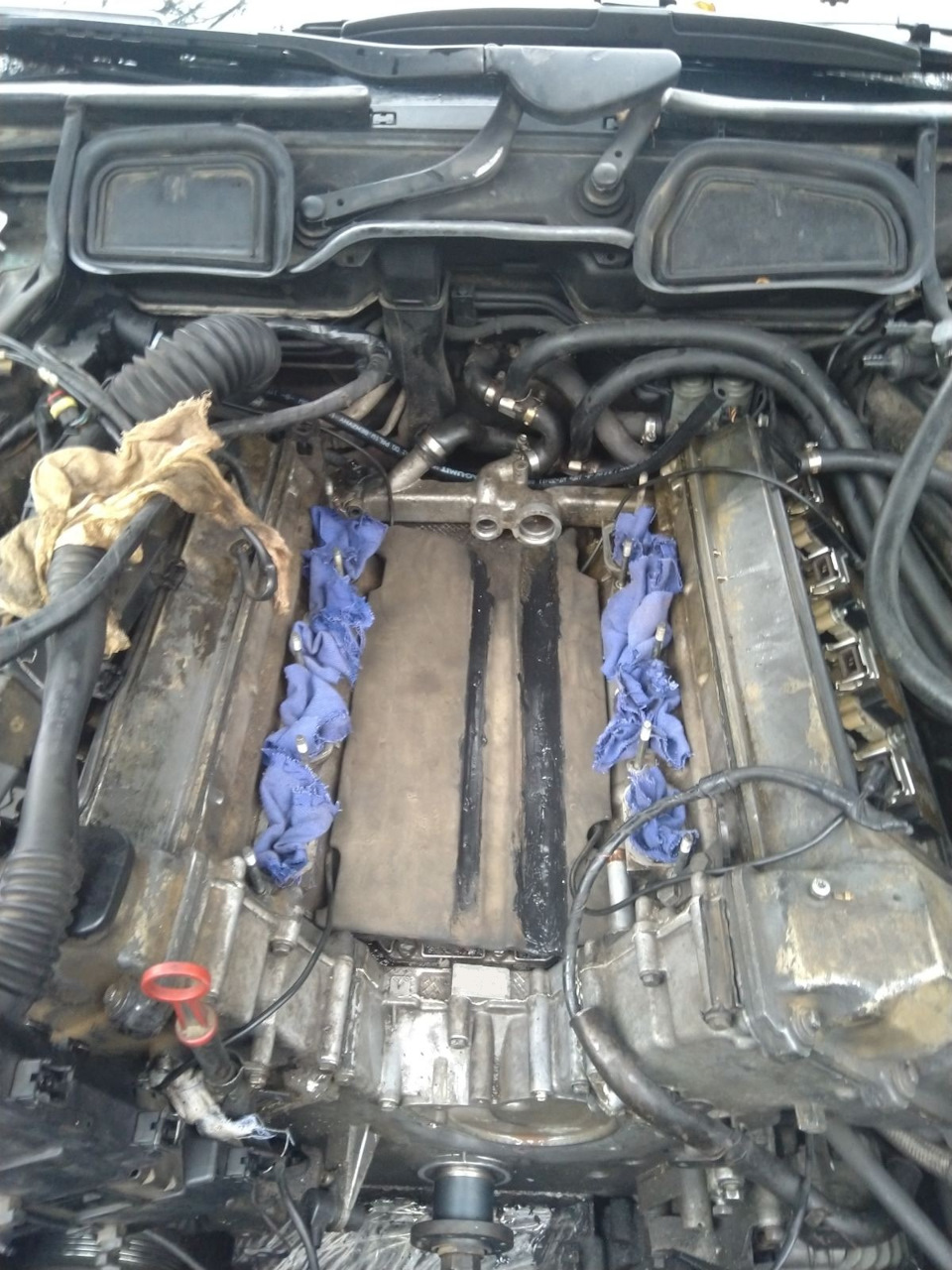 Photo from the logbook BMW 7 series (E38)