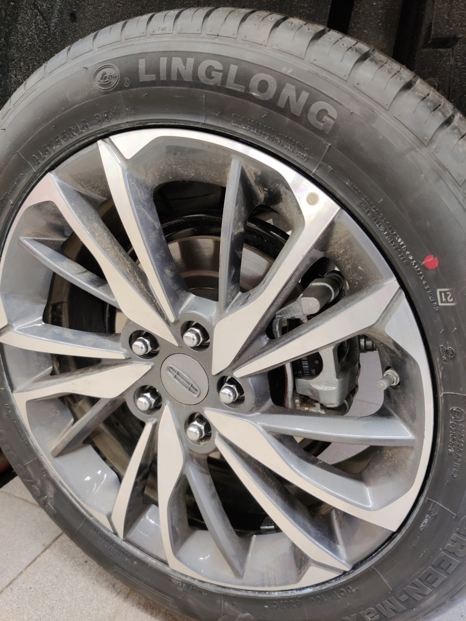 Фото в бортжурнале Geely Coolray (1G)