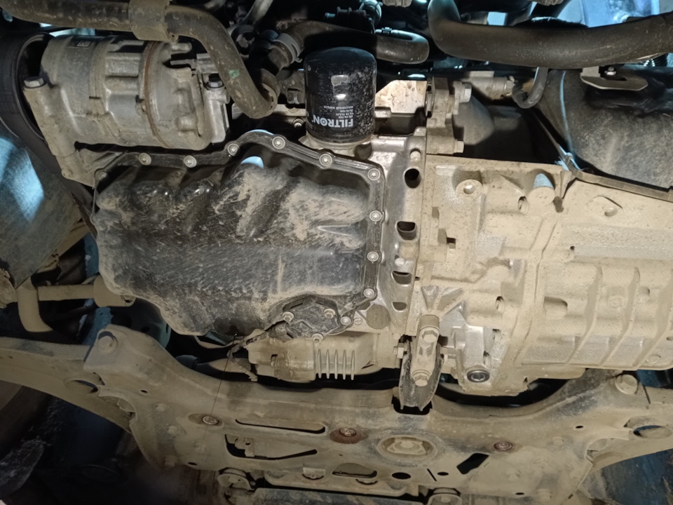 Видно как потеет родная пробка — Skoda Kodiaq (1G)