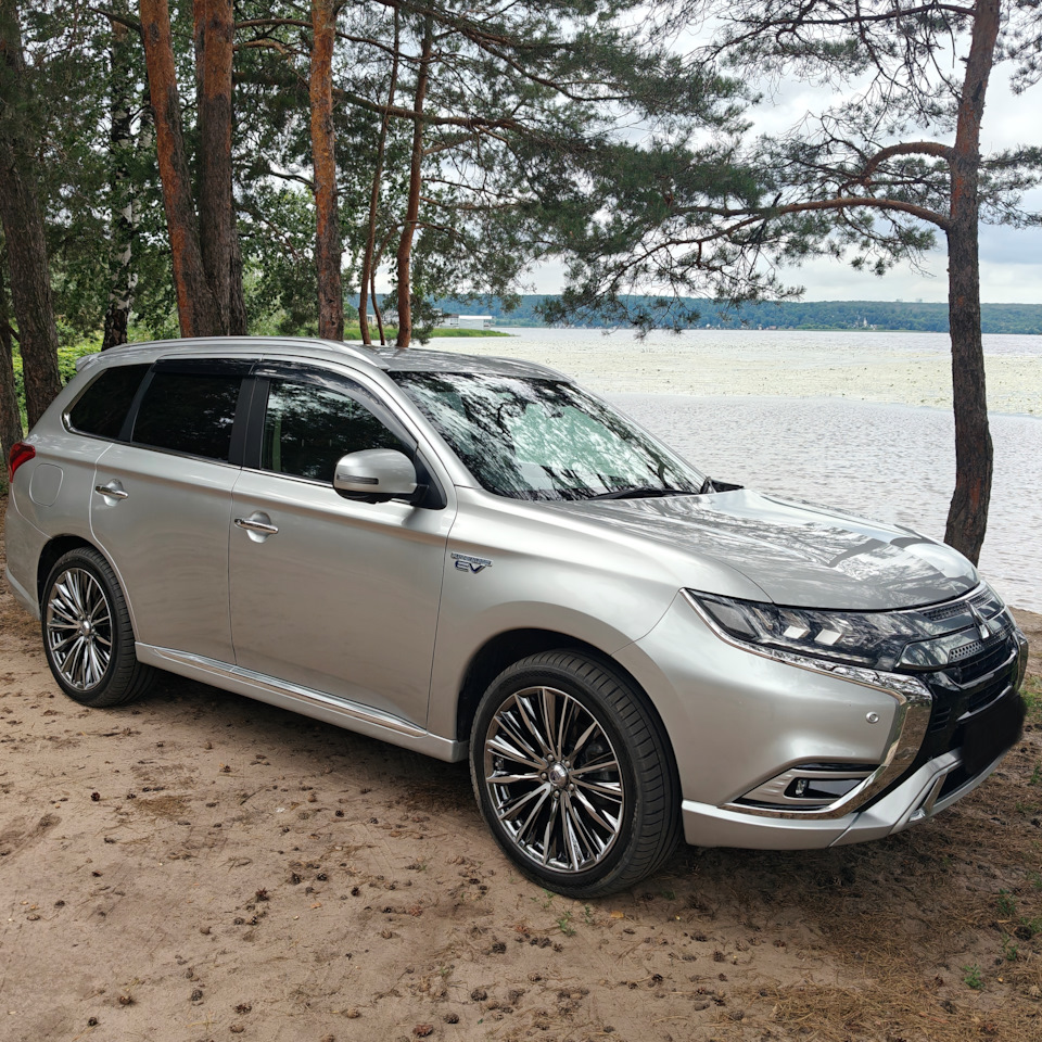 Фото в бортжурнале Mitsubishi Outlander PHEV
