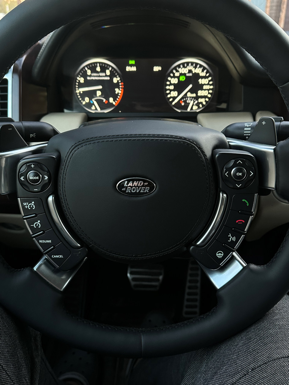 Фото в бортжурнале Land Rover Range Rover (3G)