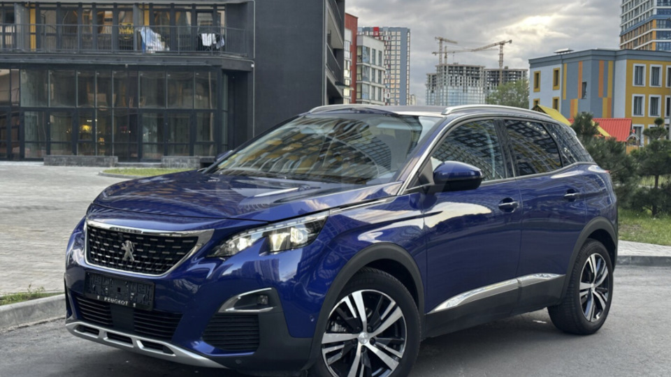 Peugeot 3008 Синий Пежо