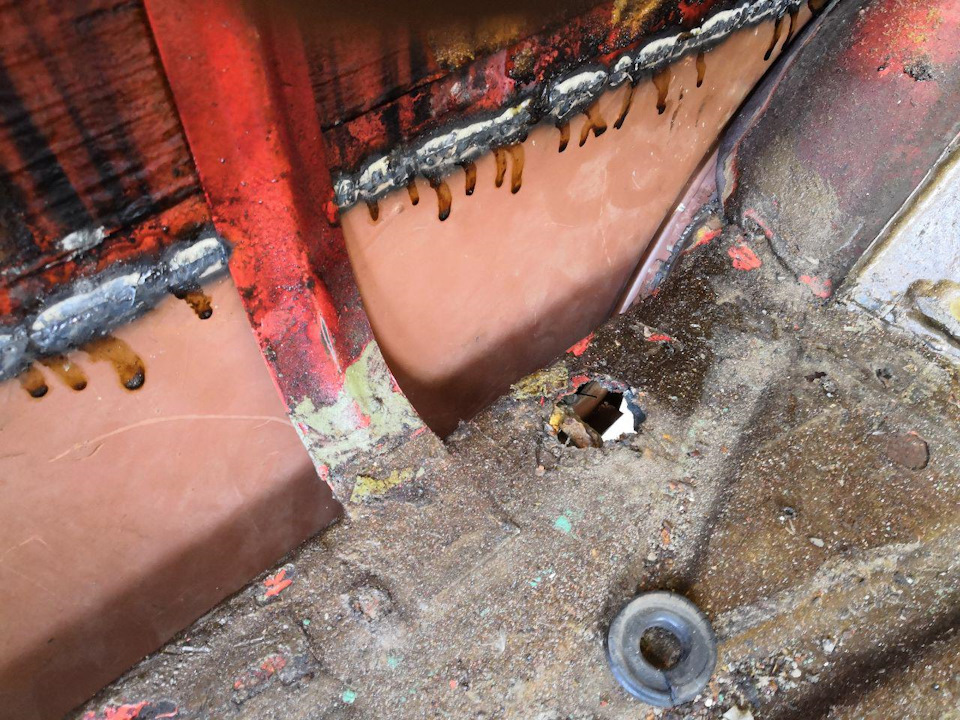 Фото в бортжурнале Москвич 2140 SL