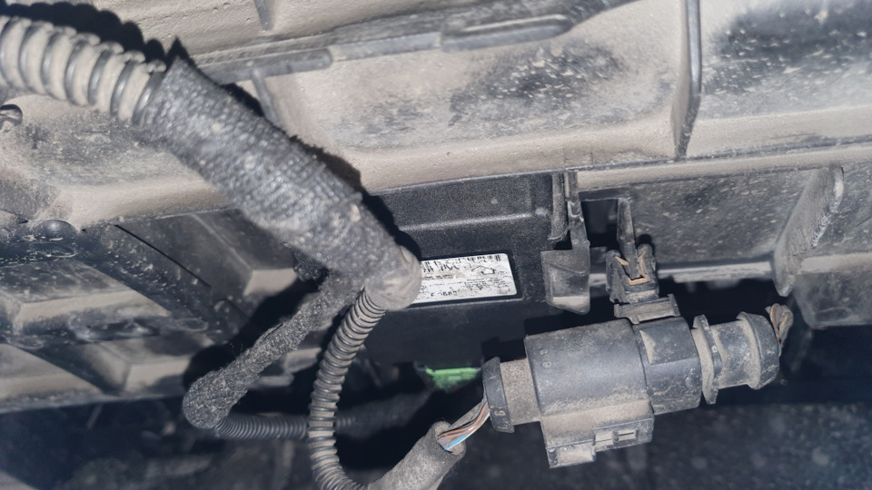 Блок на законном месте — Audi Q5 (1G)