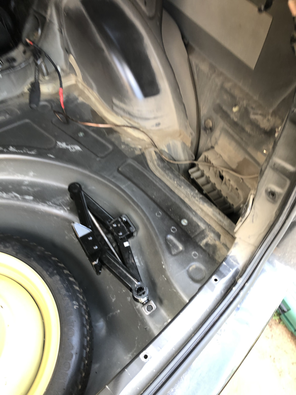 Фото в бортжурнале Toyota Corolla Fielder (E120)
