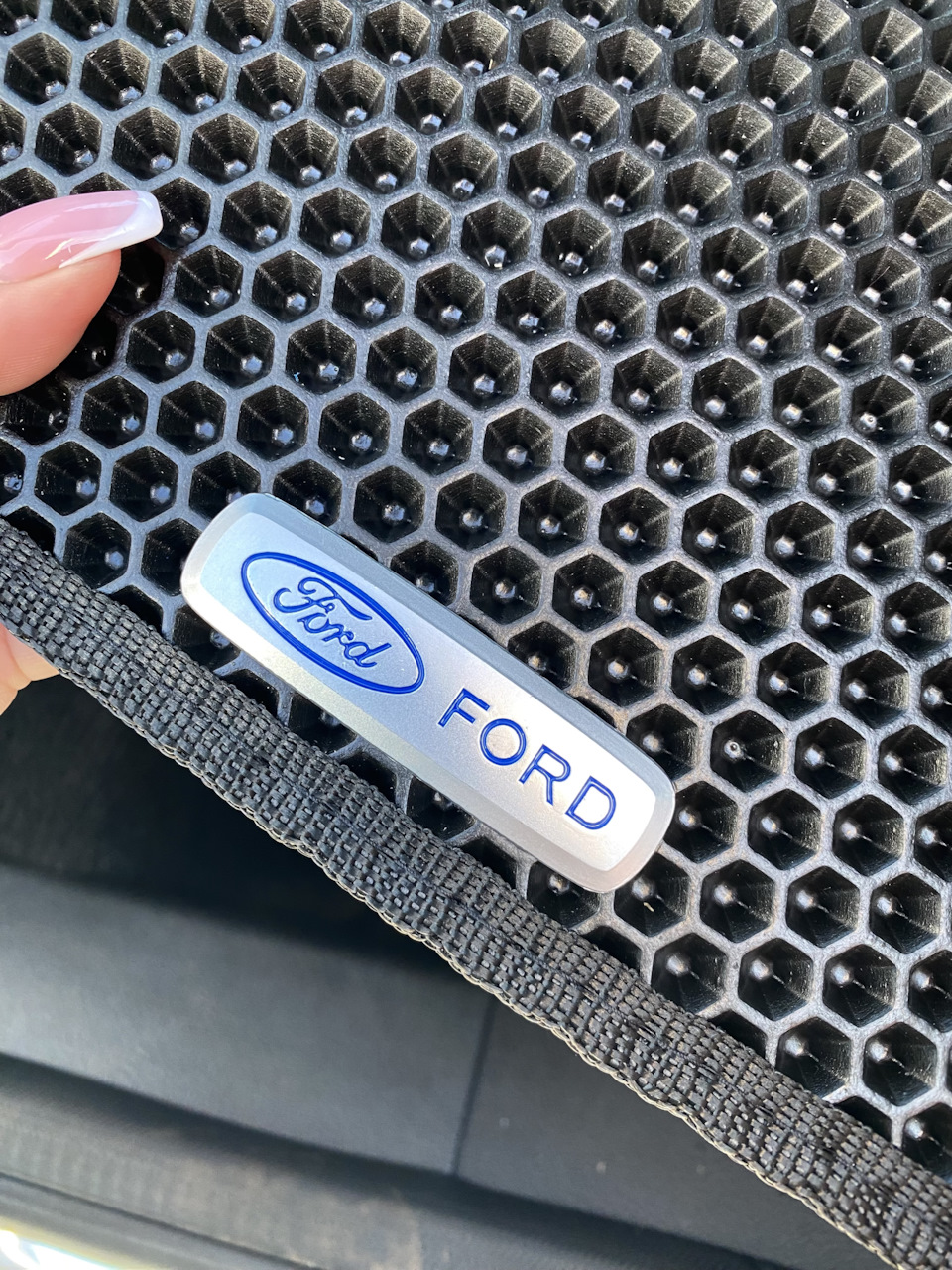 Значок Ford — Ford Mondeo IV