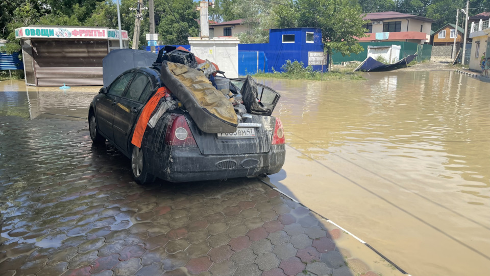 Земляк из Питера — Volvo XC70 III