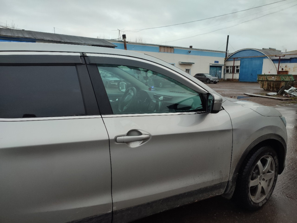 Фото в бортжурнале Nissan Qashqai (2G)