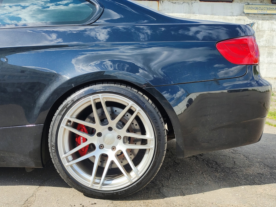 Вид сзади — BMW 3 series Coupe (E92)