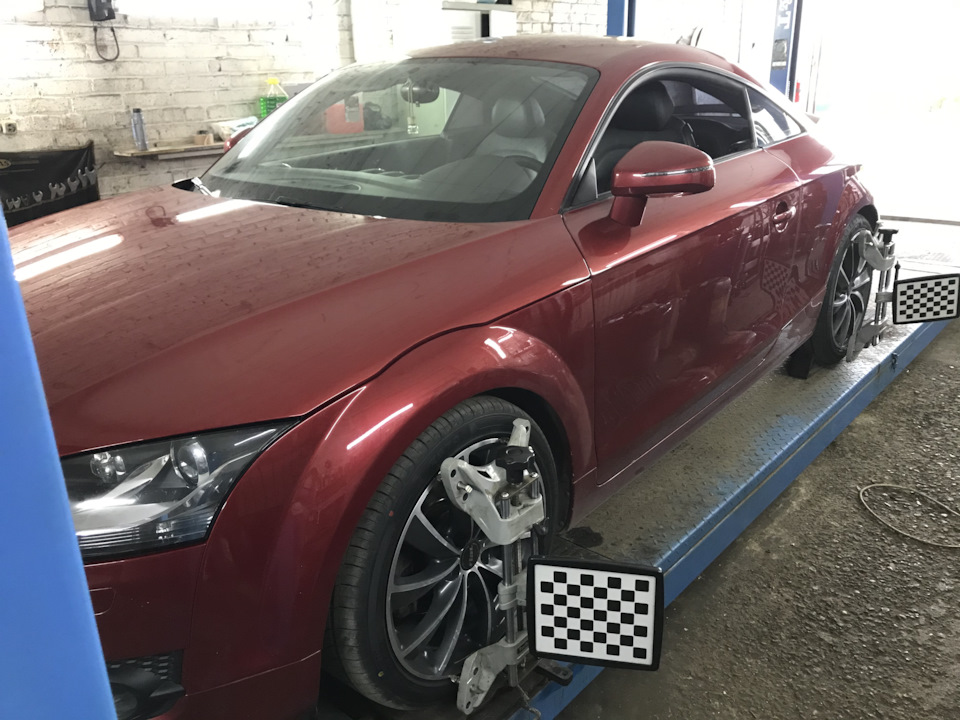 Поменяв все едем на сход развал — Audi TT (2G)