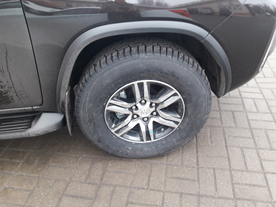 Фото в бортжурнале Toyota Fortuner (2G)