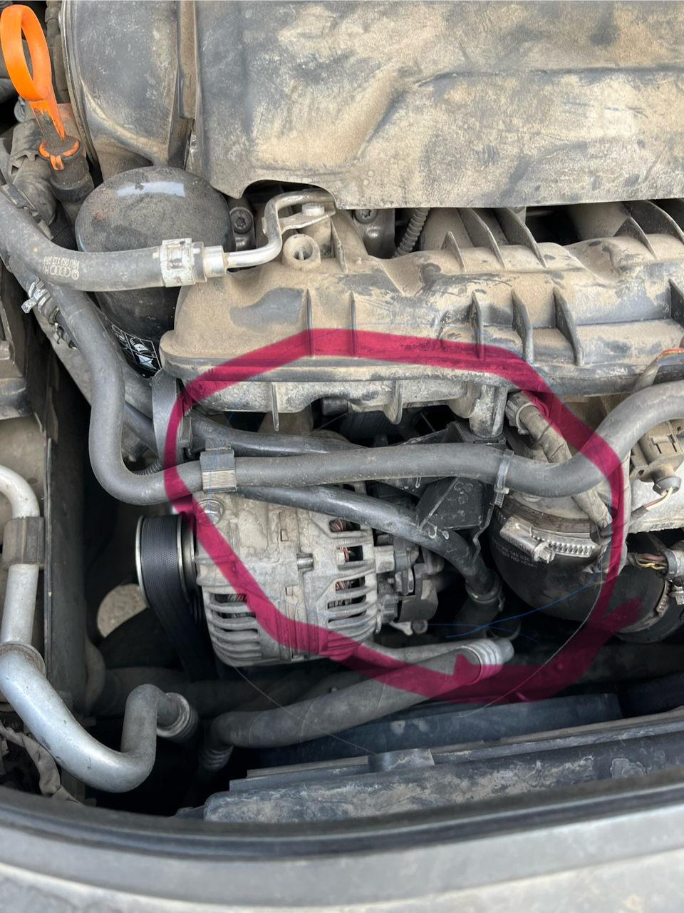 Вот здесь она находится. — Volkswagen Passat B6