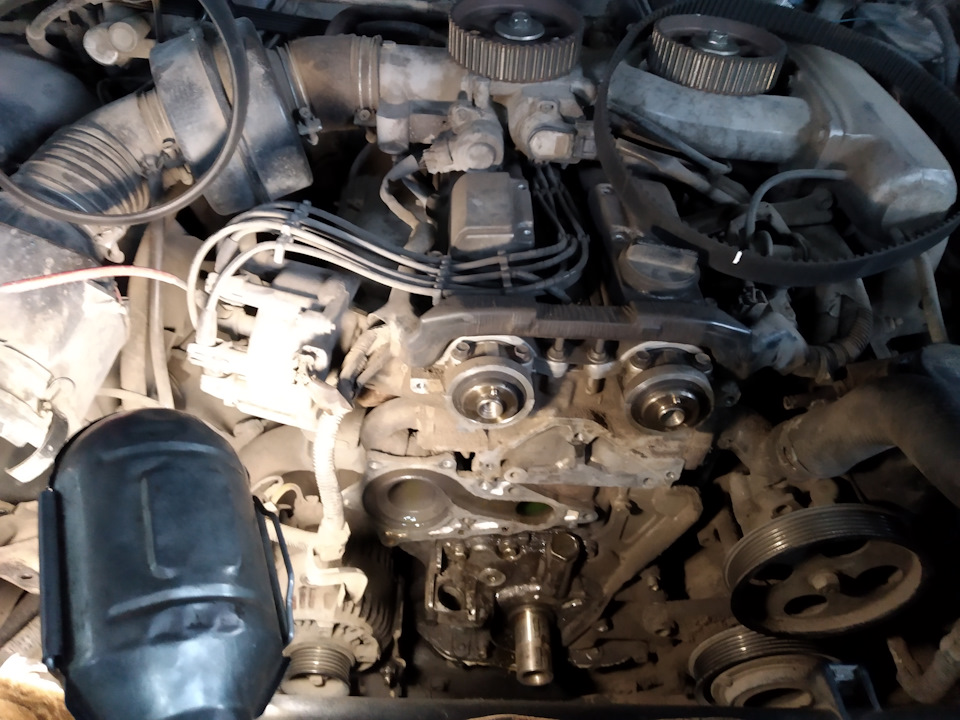 Фото в бортжурнале Toyota Crown (S140)